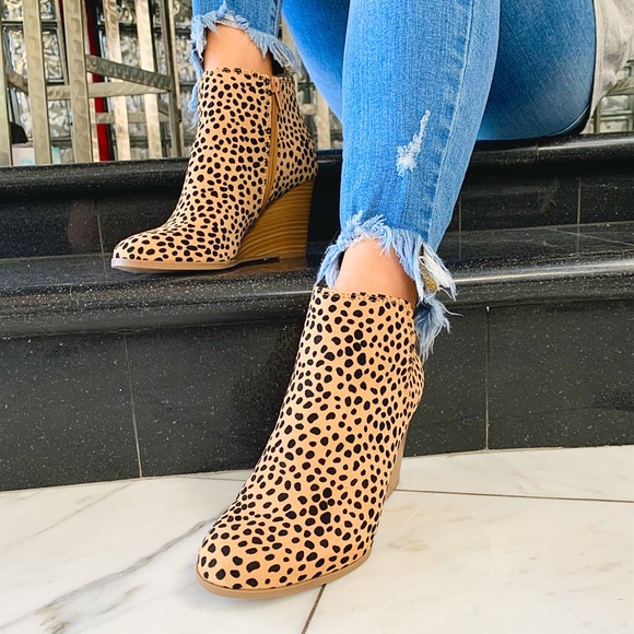 Leopard suede wedge booties - Picture 2 of 7